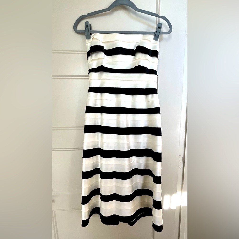 BCBGMaxAzria Cocktail Dress, Size 6
